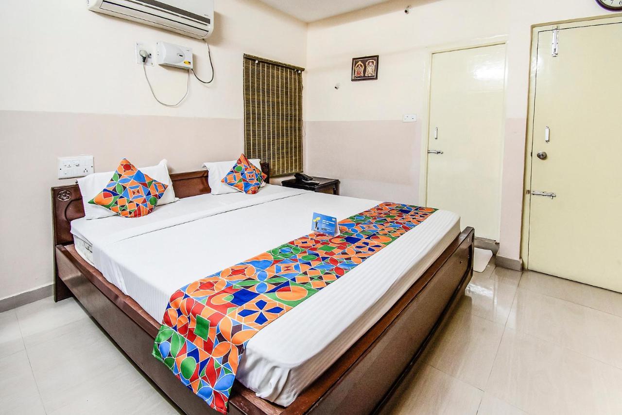 Fabhotel Aditya Yatri Nivas - Nr Tirupati Railway Station מראה חיצוני תמונה